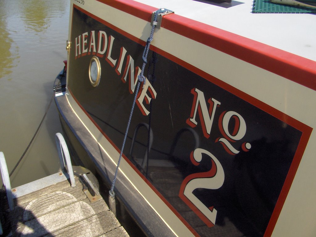 BRAUNSTON MARINA by Des Tovey