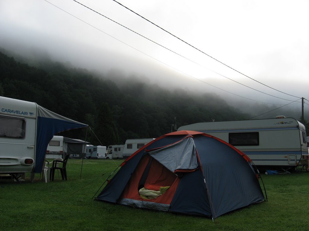 Camping in La Roche by D.Oranje