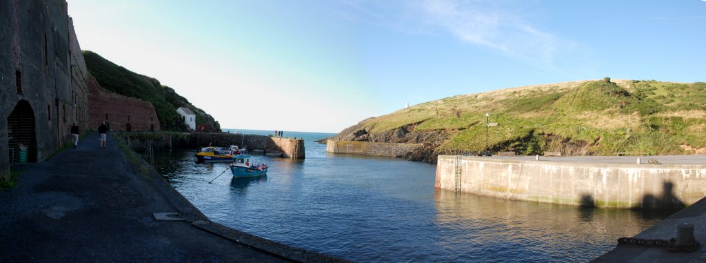 Porthgain by Ed Andrews