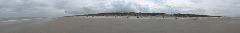 Beach panorama by Sander de Jong