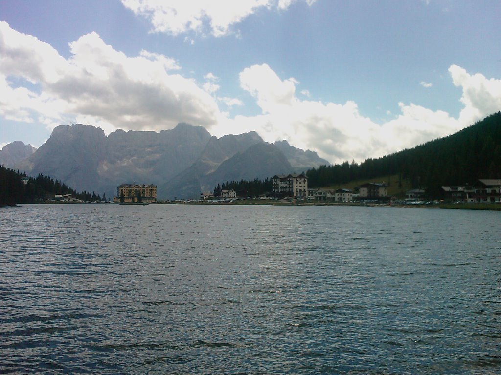 Misurina Lake by LuigiDi