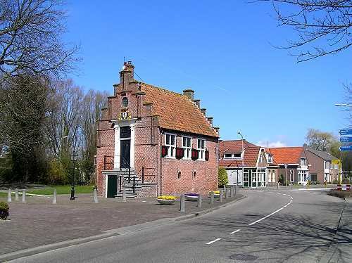 Opmeer stadhuis by www.hollandfoto.net