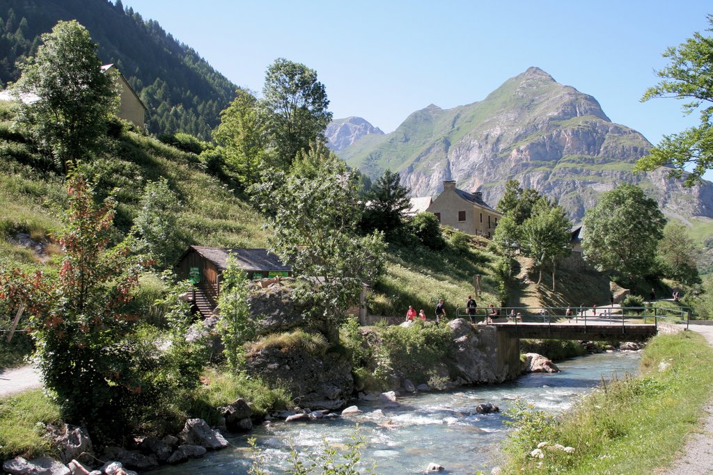 Gavarnie, Pyrenees by Jean LECLERCQ