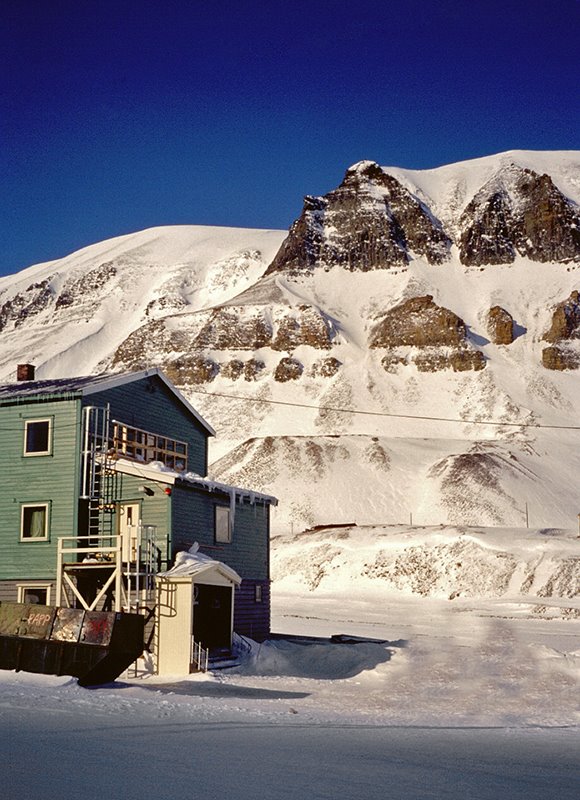 Hostle in Longyearbyen by Martin Brus