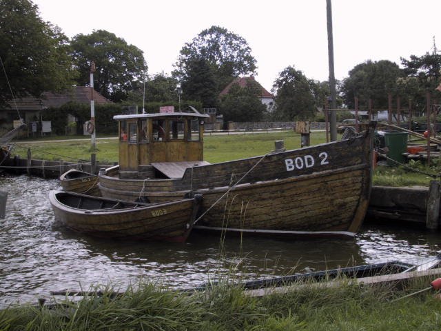 Fischerboot in Bodstedt by woli1