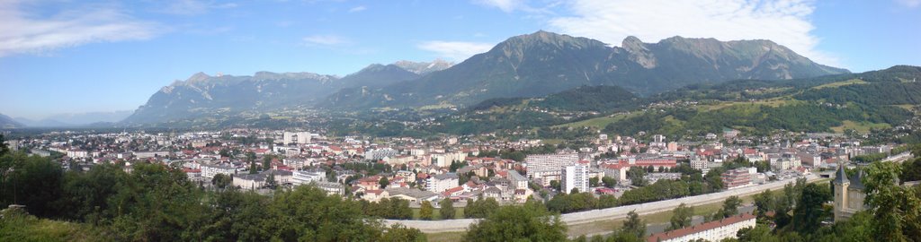 PANORAMIO OF ALBERTVILLE, FRANCE by fandersen