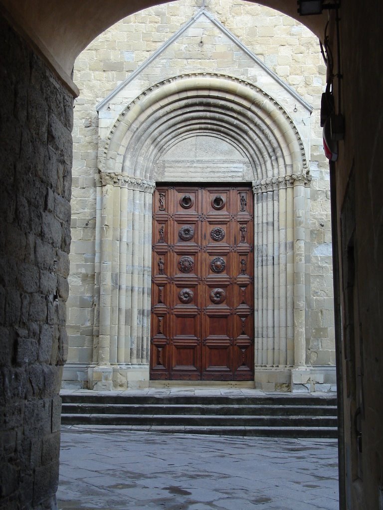 SANSEPOLCRO: Portale del Duomo by Ginettaccio