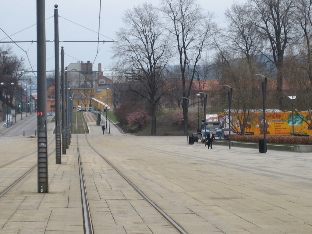 Tramway in Aker Brygge, Oslo N by Stefano Vigorelli