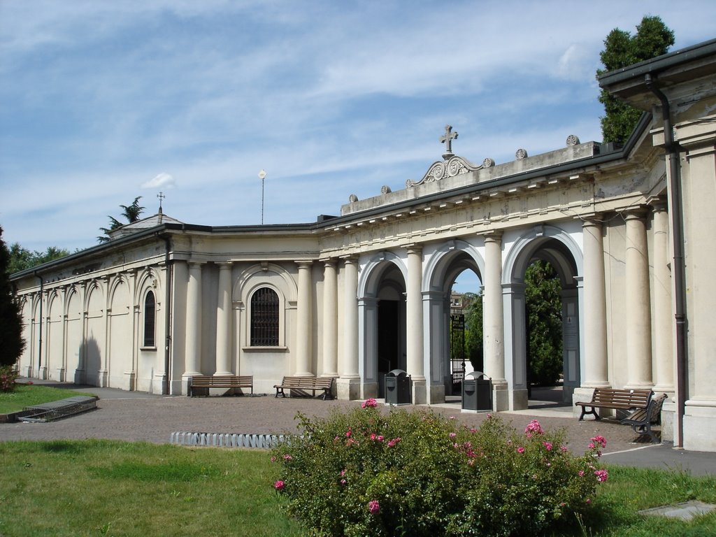 Rho - il CAMPOSANTO da corso europa by m.acquaviva