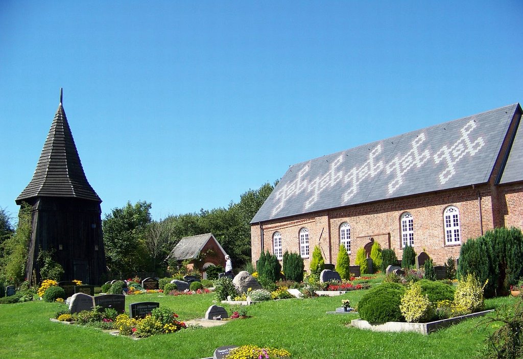 Rodenäs - Kirche im Ortsteil Oldorf (2008) by maiskolben