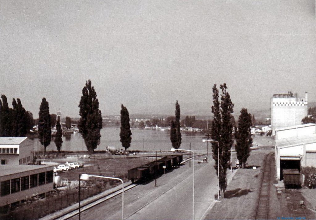 Hafenweg,von der Schiersteiner Brücke (1970) by M.Mueller