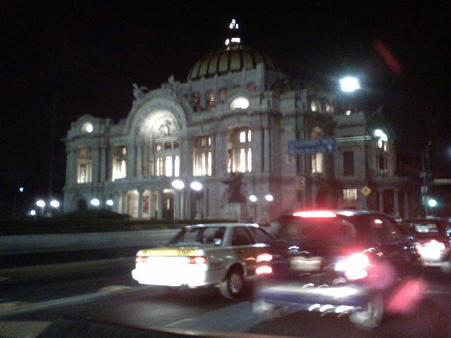 BELLAS ARTES DE NOCHE by coya