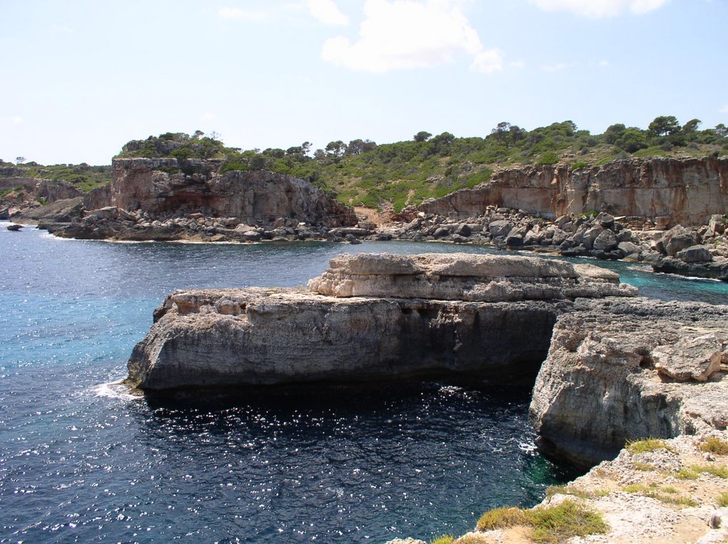 Cala d Almunia by DiHa