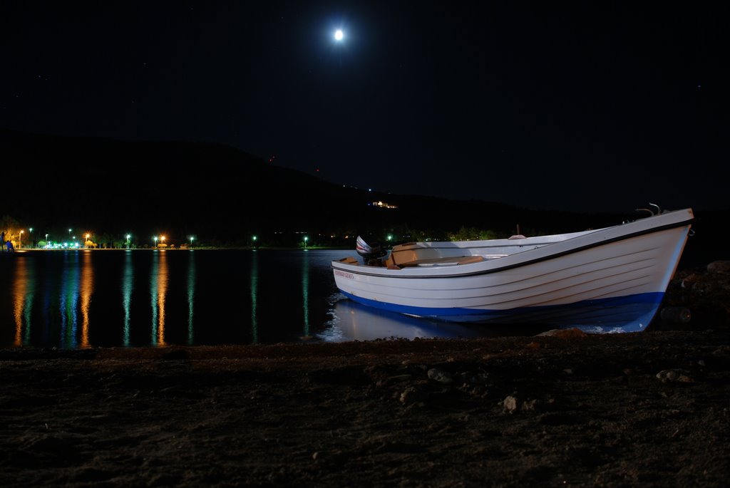 Boat under moon light by FlinstoneRO