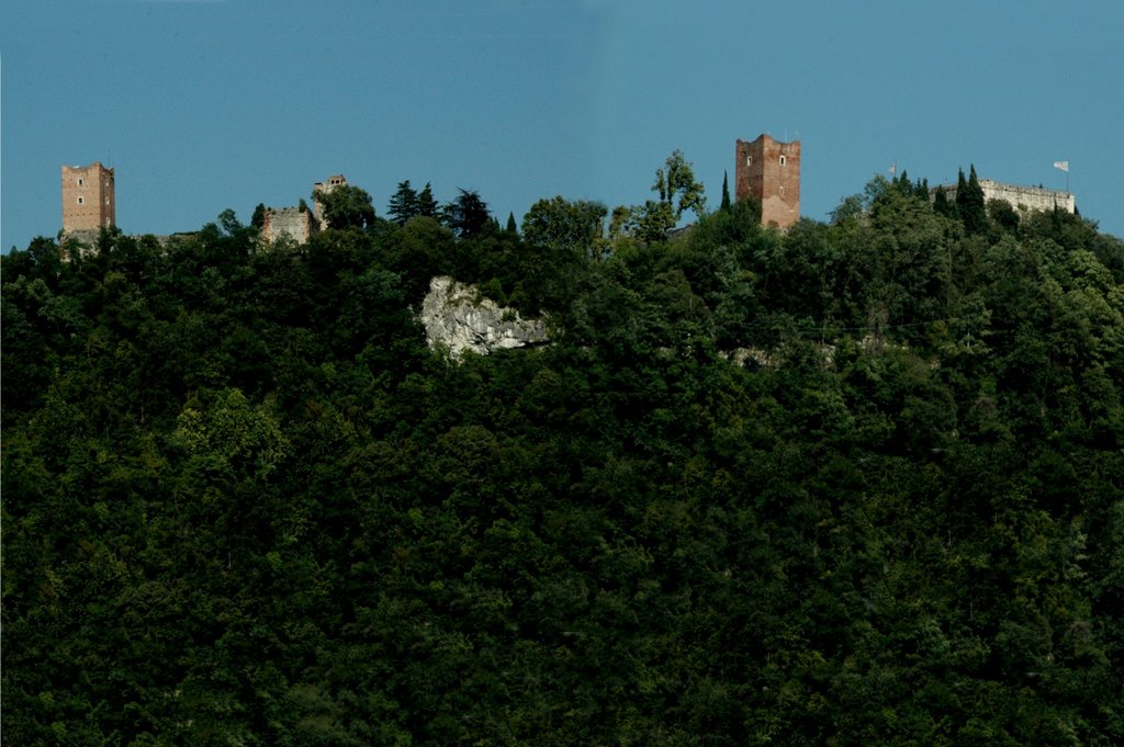 Montecchio Maggiore “Castelli di Giulietta e Romeo” by Flaviano Pellizzaro