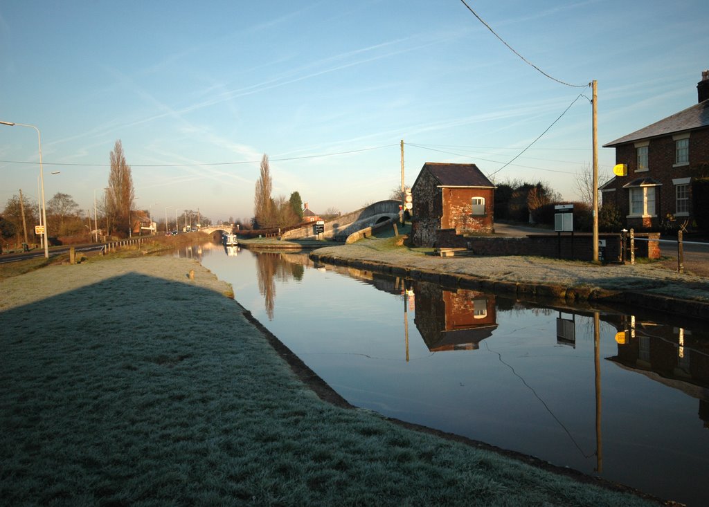 Winters Canal by ubishi