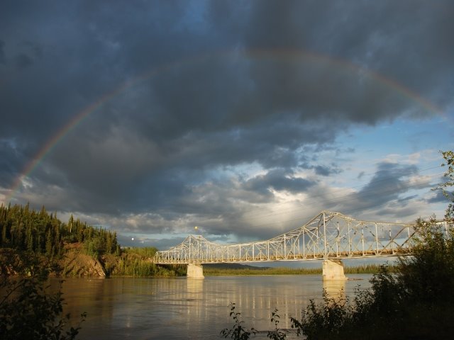 Tanana river bridge by Manfred Jaklitsch