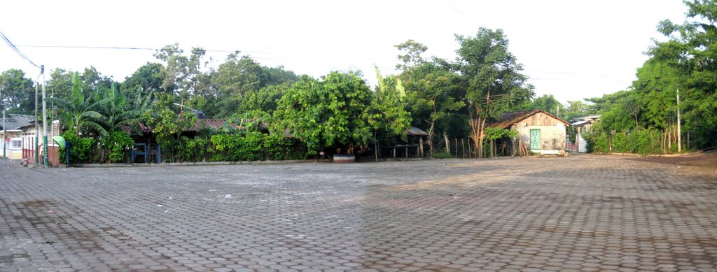 San Rafael Oriente, El Barrio-Panoramica. by Boris Martinez