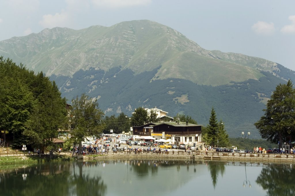 Cerreto laghi 2 by Michele Cepelli