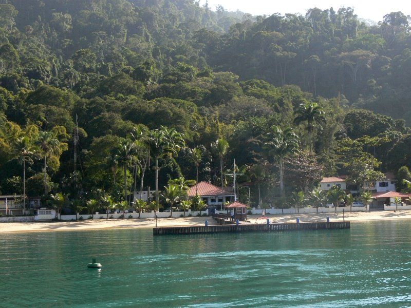 Angra dos Reis by Jose G. Pinho F.