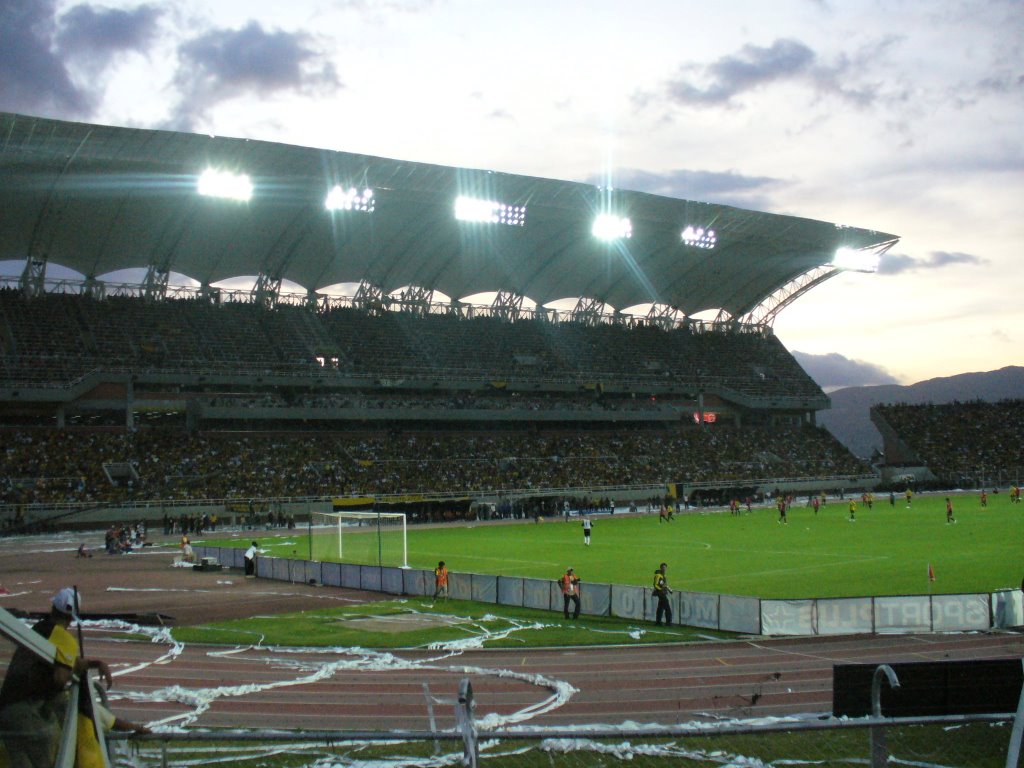 Estadio Pueblo Nuevo al atardecer by betulio44