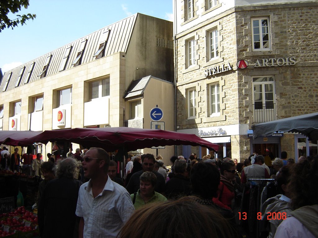 St Brieuc, market by Rafal Moszczynski