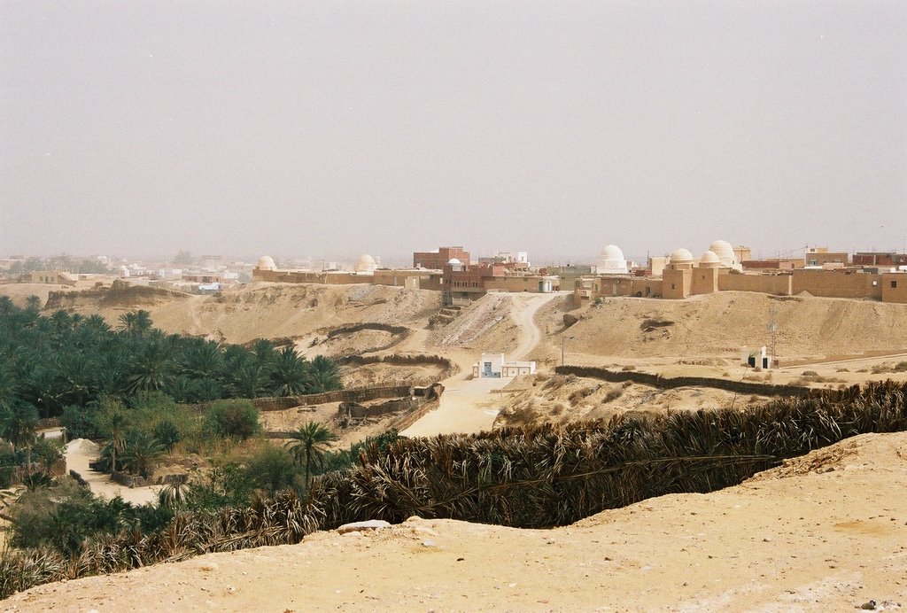 Nefta, Tunisia by o_joanna