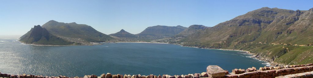 Houtbay from Chapmans Peak by Gooseza