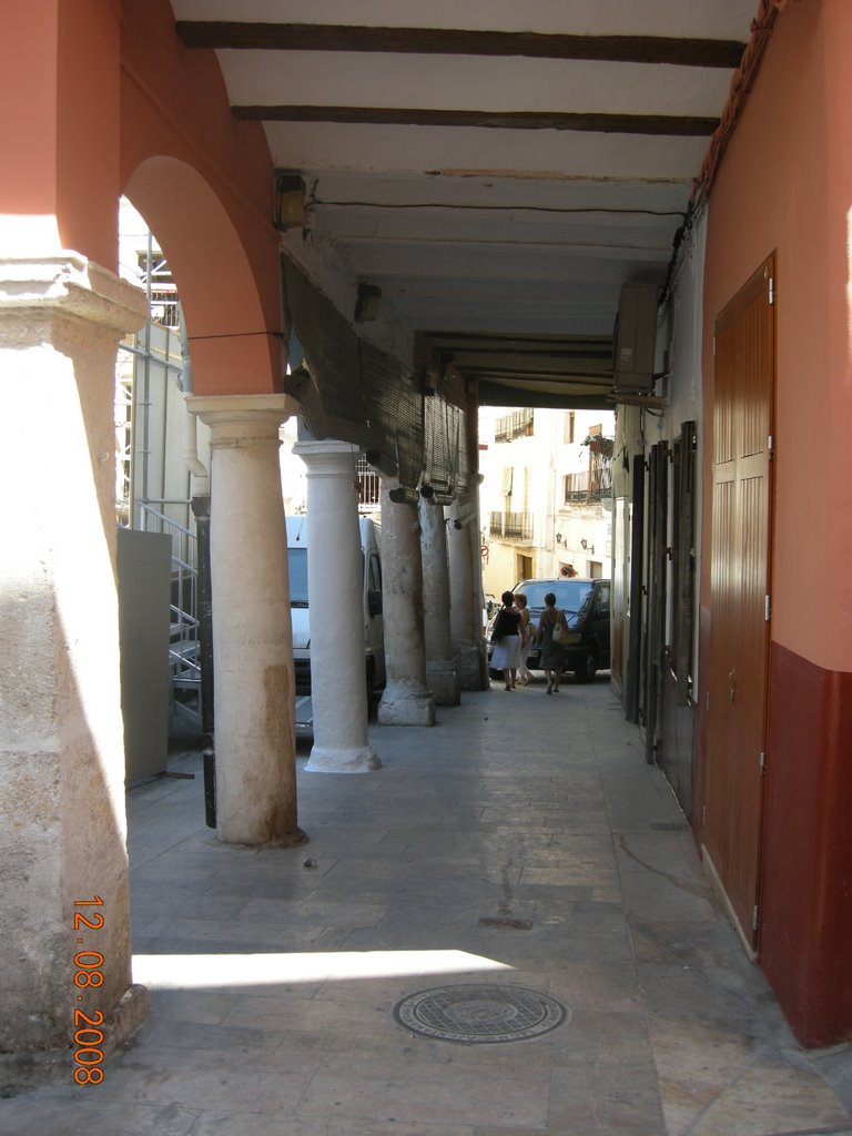 Xativa, columnas plaça del mercat by Fengiber fengiber