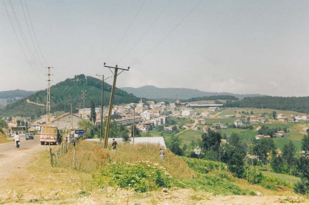 Akkuş-Tokat by Halit Edip Özcan