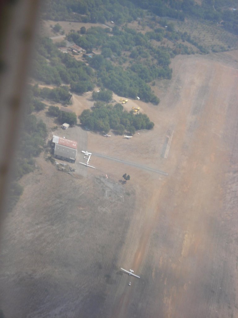 Aéroclub bedarieux la tour (vue aérienne) by bouteiller mehdi