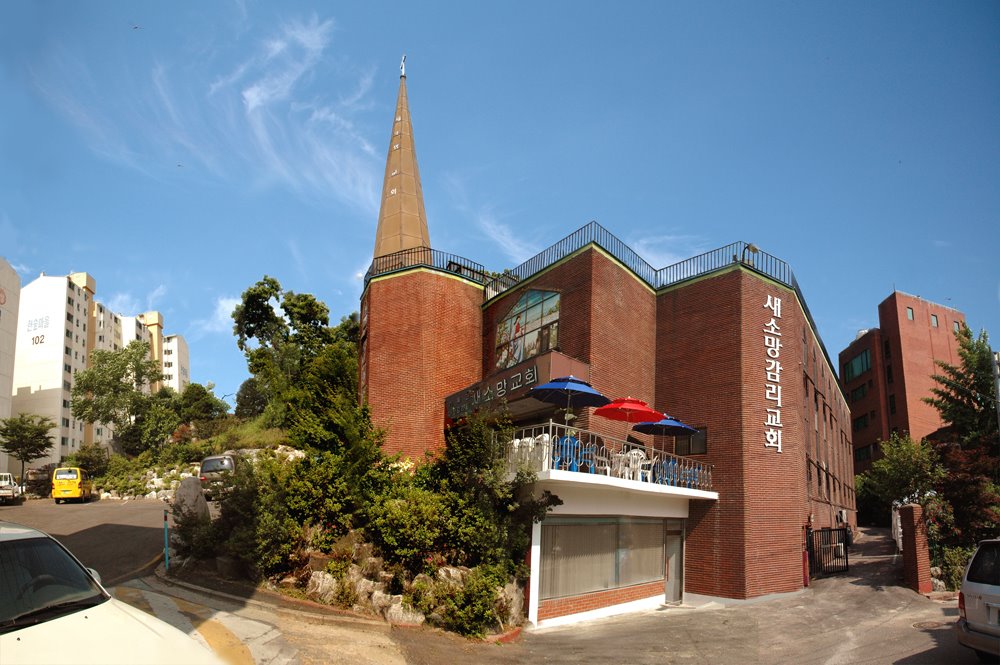 New hope church by Oh jong hwa