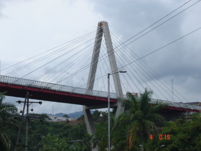 Puente de pereira desde carrefour by carolina gasca