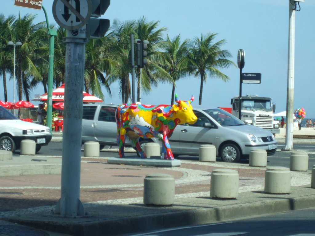 Cow Parade em Copacabana by Thiago Borges