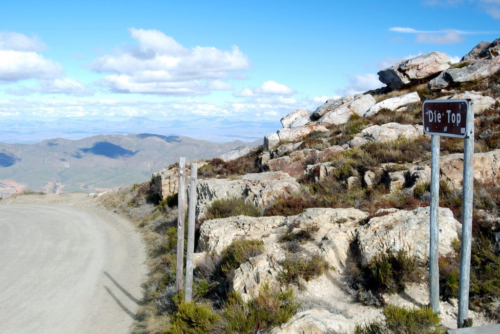 Swartberg Pass by Stonemansa