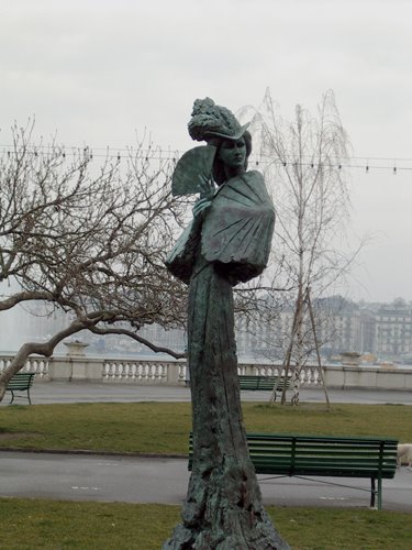 Statue of Sissi in Geneva by J. Parkkinen