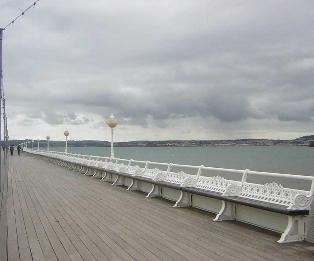 Princess Pier Torquay by kathiej