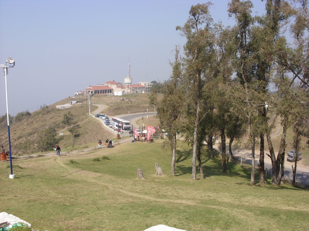 La Hostería San Javier desde el cristo. by rodolfo zega