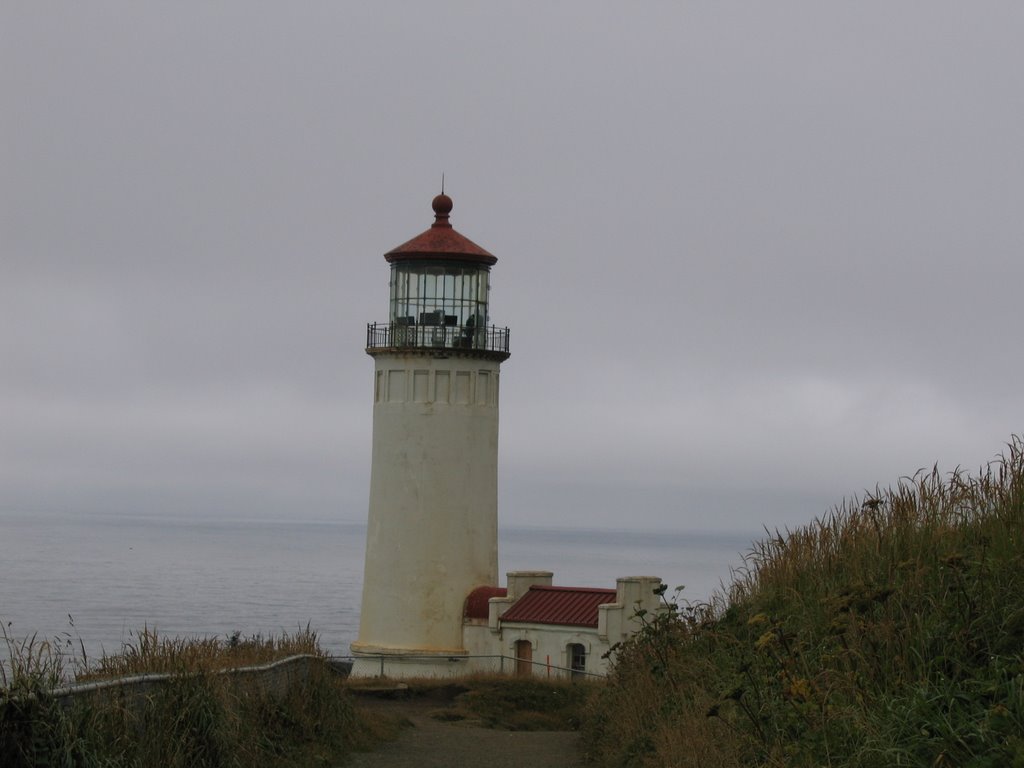 North Head Light, Cape Dissapointment by smooredl