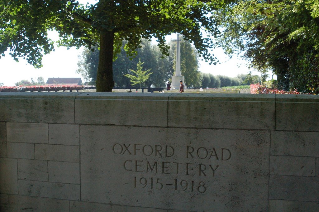 Oxford Road Cemetery by Abby Chan