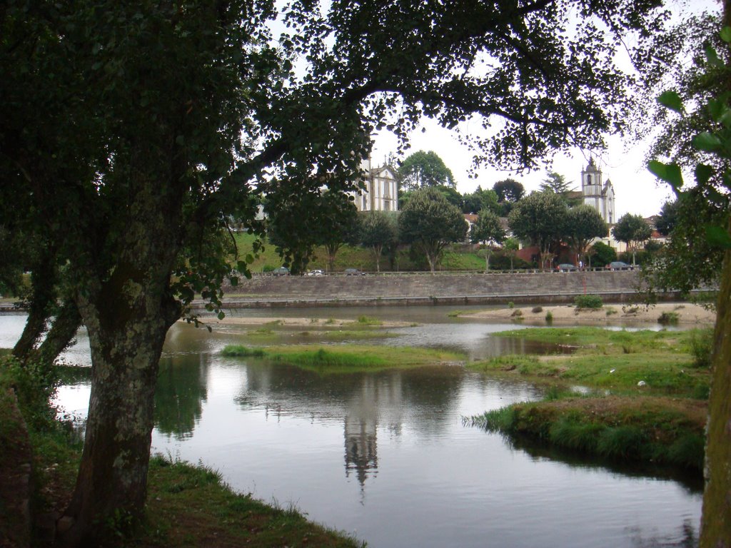 Espirito Santo no rio (Holy Spirit in the river) by Jose Pinto