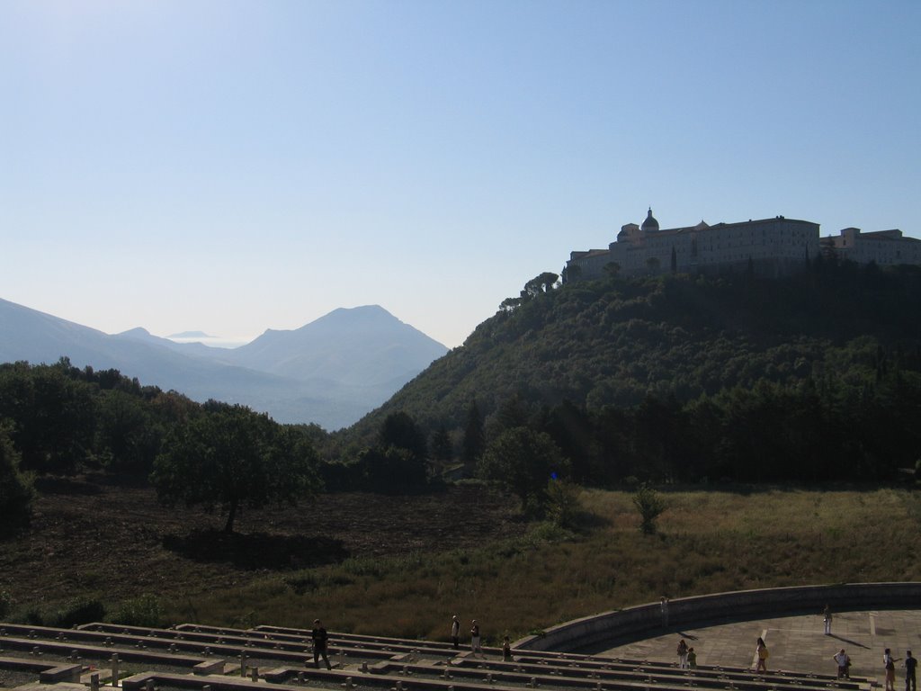 Polish cemetery at Monte Cassino by MaciejL