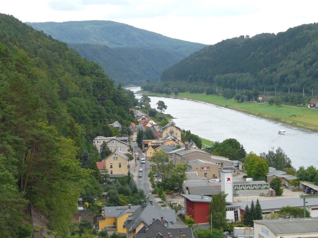 Bad Schandau, Blick vom Personenaufzugsturm by Walter Stuber