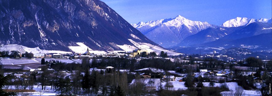 Les Marches, un village de Savoie by Arktos,