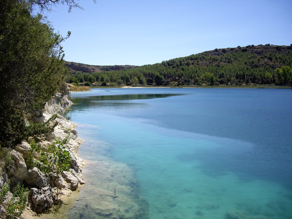 Laguna de Santo Morcillo by A Lozano