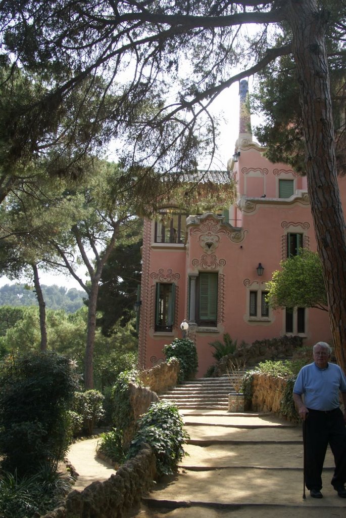 Barcelona - Parc Güell - Gaudí Museum - View WSW by txllxt TxllxT