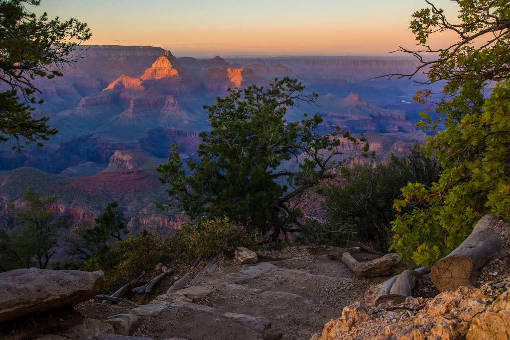 USA Arizona Grand Canyon South Rim by Charles Duroux