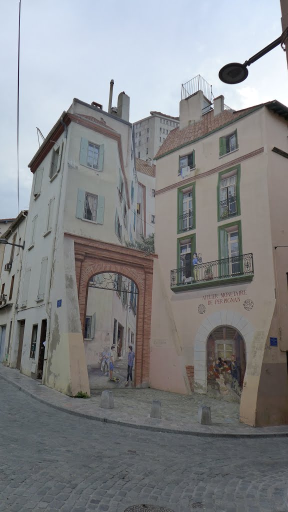 Perpignan - Trompe l’œil (Rue des Dragons,Rue de la Monnaie) by alain bb