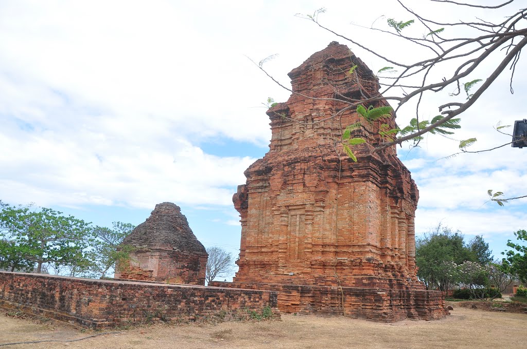 The Trip Through The Country - Xuyên Việt 2014 by Che Trung Hieu