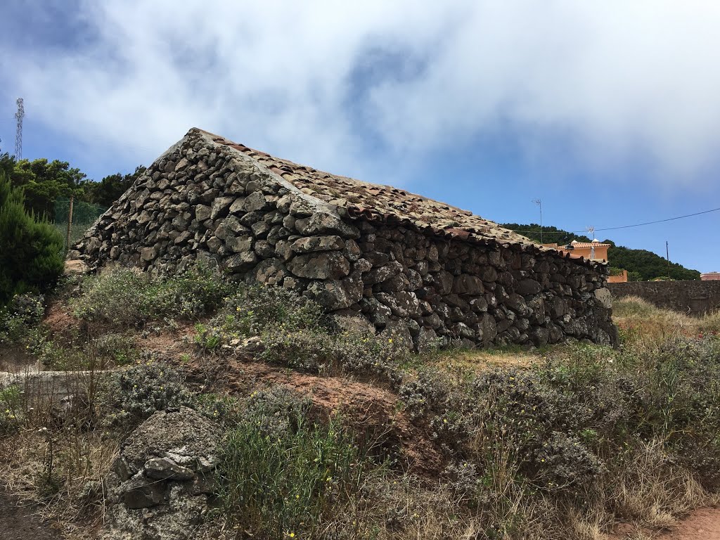 Buenavista del Norte, Santa Cruz de Tenerife, Spain by Ropuh